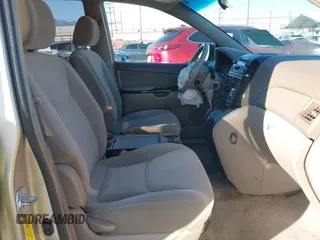 2005 Toyota Sienna LE with VIN 5TDBA23C75S032357, listed as a IAAI auction lot 41637161 with 169,415 mi miles. Bid and sale history available at carsss.com. Image 5.