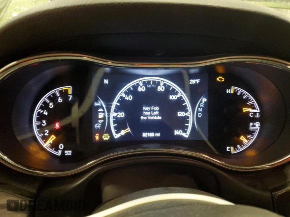 2019 Jeep Grand Cherokee Trailhawk with VIN 1C4RJFLG5KC810600, listed as a Copart auction lot 43541915 with 82,165 mi miles and Salvage title. Bid and sale history available at DreamBid. Image 9.