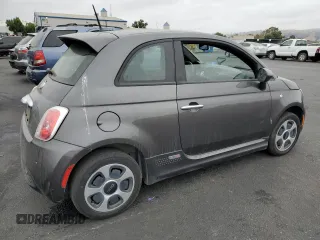 2015 FIAT 500e with VIN 3C3CFFGE6FT638320, listed as a Copart auction lot 66402495 with 74,257 mi miles and Clean title. Bid and sale history available at DreamBid. Image 3.