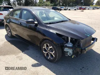2021 Kia Forte LXS z VIN 3KPF24AD8ME306390, wystawiony jako Copart lot #56256895 z przebiegiem 78 456 mil mil oraz Szkoda całkowita • Salvage title. Historia ofert i sprzedaży dostępna na DreamBid. Obrazek 4.