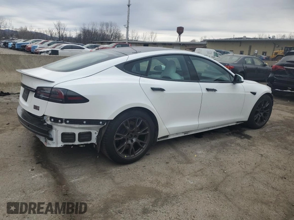2022 Tesla Model S Plaid with VIN 5YJSA1E64NF478200, listed as a Copart auction lot 48731515 with 40,572 mi miles and Salvage Title. Bid and sale history available at DreamBid. Image 3.