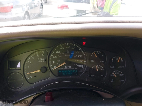 2002 Chevrolet Tahoe LT with VIN 1GNEK13ZX2J277968, listed as a IAAI auction lot 41586260 with 336,190 mi miles. Bid and sale history available at carsss.com. Image 7.
