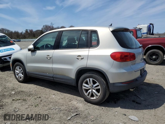 2012 Volkswagen Tiguan S with VIN WVGBV7AX6CW599465, listed as a Copart auction lot 54401705 with 107,434 mi miles and Clean Title. Bid and sale history available at DreamBid. Image 2.