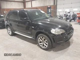 2012 BMW X5 35i с VIN 5UXZV4C59CL752451, выставлен на аукционе IAAI как лот 42241640 с пробегом 145 146 миль миль и . История ставок и продаж доступна на DreamBid. Изображение 1.