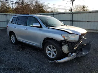 2010 Toyota Highlander with VIN 5TDBK3EH7AS006069, listed as a Copart auction lot 48087925 with 212,852 mi miles and Salvage Title. Bid and sale history available at carsss.com. Image 4.