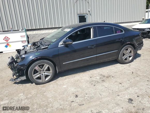 2015 Volkswagen CC R-Line with VIN WVWAN7AN5FE829604, listed as a Copart auction lot 68895444 with 67,691 mi miles and Salvage Title. Bid and sale history available at carsss.com. Image 1.