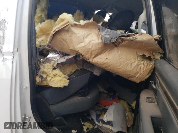 2018 Ram 1500 Big Horn z VIN 1C6RR6LMXJS263317, wystawiony jako Copart lot #47541705 z przebiegiem Nie podano mil oraz Nie do naprawy • Non repairable. Historia ofert i sprzedaży dostępna na DreamBid. Obrazek 10.