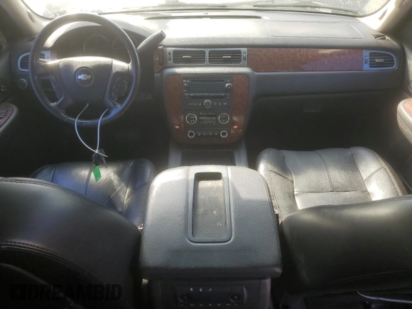 2007 Chevrolet Suburban LTZ with VIN 3GNFC16087G129261, listed as a Copart auction lot 53371595 with 159,138 mi miles and Salvage title. Bid and sale history available at DreamBid. Image 8.