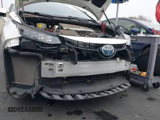 2016 Toyota Mirai with VIN JTDBVRBD0GA000440, listed as a IAAI auction lot 41247558 with 49,981 mi miles and . Bid and sale history available at DreamBid. Image 6.