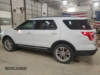 2018 Ford Explorer XLT with VIN 1FM5K7D86JGC54664, listed as a Copart auction lot 50135835 with 111,460 mi miles and Salvage Title. Bid and sale history available at DreamBid. Image 2.