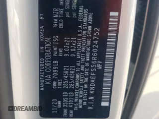 2024 Kia EV9 GT-Line with VIN KNDAEFS56R6024752, listed as a Copart auction lot 75038004 with 2,831 mi miles and Salvage Title. Bid and sale history available at carsss.com. Image 14.
