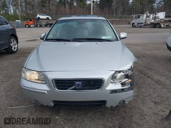 2007 Volvo S60 2.5L Turbo with VIN YV1RH592072609664, listed as a IAAI auction lot 41865512 with 200,528 mi miles. Bid and sale history available at carsss.com. Image 6.