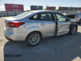 2018 Ford Focus SE z VIN 1FADP3F29JL206110, wystawiony jako Copart lot #53953515 z przebiegiem 80 841 mil mil oraz Szkoda całkowita • Salvage title. Historia ofert i sprzedaży dostępna na DreamBid. Obrazek 3.