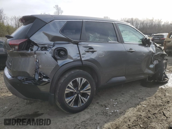 2022 Nissan Rogue SV with VIN 5N1BT3BB2NC688679, listed as a Copart auction lot 42315665 with Not Provided miles and Salvage Title. Bid and sale history available at DreamBid. Image 3.