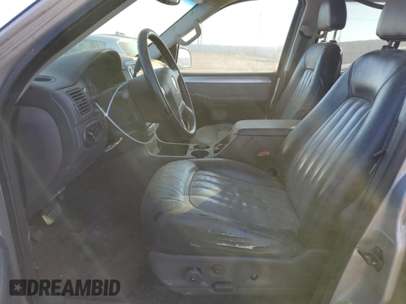 2005 Mercury Mountaineer Convenience z VIN 4M2DU86K25ZJ23387, wystawiony jako Copart lot #42986815 z przebiegiem 191 924 mil mil oraz Szkody całkowita. Historia ofert i sprzedaży dostępna na DreamBid. Obrazek 7.