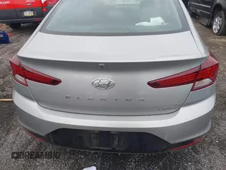 2020 Hyundai Elantra Value Edition z VIN 5NPD84LF7LH565158, wystawiony jako IAAI lot #41059906 z przebiegiem 116 267 mil mil oraz . Historia ofert i sprzedaży dostępna na DreamBid. Obrazek 17.