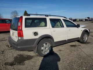 2001 Volvo V70 with VIN YV1SZ58D011006552, listed as a Copart auction lot 47091045 with 131,148 mi miles and Salvage Title. Bid and sale history available at carsss.com. Image 3.
