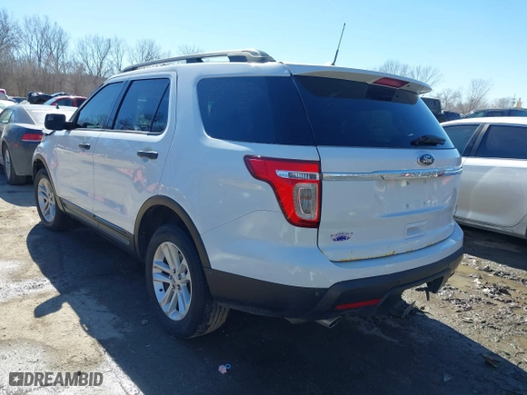 2013 Ford Explorer with VIN 1FM5K7B88DGB47476, listed as a IAAI auction lot 41664427 with 162,436 mi miles. Bid and sale history available at carsss.com. Image 3.
