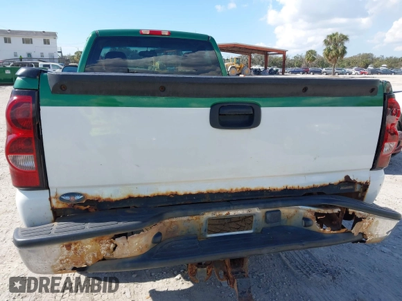 2006 Chevrolet Silverado 1500 Work Truck with VIN 3GCEK14Z76G197526, listed as a IAAI auction lot 41555933 with 176,540 mi miles. Bid and sale history available at carsss.com. Image 13.