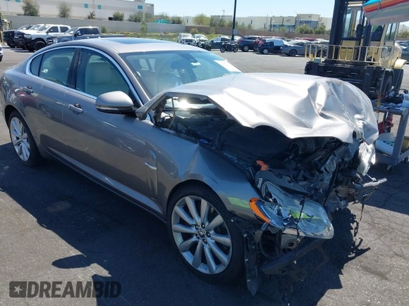 2010 Jaguar XF Premium Luxury with VIN SAJWA0GB6ALR77790, listed as a IAAI auction lot 41987113 with 69,094 mi miles. Bid and sale history available at carsss.com. Image 1.