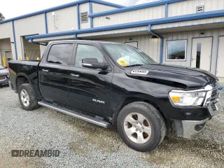 2020 Ram 1500 Big Horn with VIN 1C6RREFG7LN333518, listed as a Copart auction lot 72204024 with 121,193 mi miles and Salvage title. Bid and sale history available at DreamBid. Image 4.