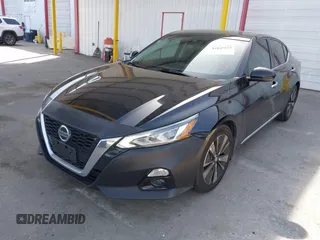 2019 Nissan Altima 2.5 SV with VIN 1N4BL4DV5KC171640, listed as a IAAI auction lot 41845529 with 70,615 mi miles. Bid and sale history available at carsss.com. Image 17.