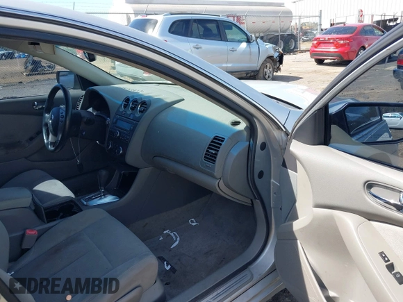 2012 Nissan Altima 2.5 S with VIN 1N4AL2AP2CN408225, listed as a IAAI auction lot 41845566 with 142,093 mi miles. Bid and sale history available at carsss.com. Image 5.