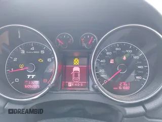 2008 Audi TT 2.0T z VIN TRUAF38J381003262, wystawiony jako IAAI lot #42440227 z przebiegiem 161 682 mil mil oraz . Historia ofert i sprzedaży dostępna na DreamBid. Obrazek 7.