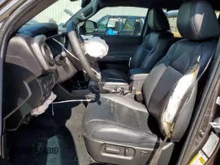 2021 Toyota Tacoma SR with VIN 3TMCZ5AN9MM451389, listed as a Copart auction lot 59191355 with 26,427 mi miles and Salvage title. Bid and sale history available at DreamBid. Image 7.