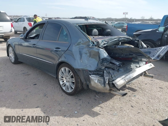 2008 Mercedes-Benz E-Class Luxury 3.5L with VIN WDBUF56X68B220680, listed as a IAAI auction lot 41816698 with 221,219 mi miles. Bid and sale history available at carsss.com. Image 3.