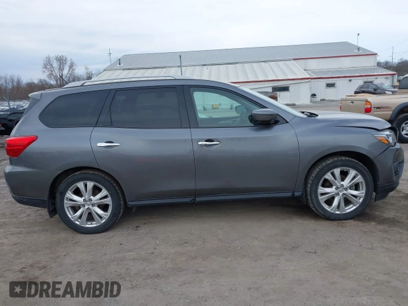 2018 Nissan Pathfinder SV z VIN 5N1DR2MM0JC666187, wystawiony jako IAAI lot #41996028 z przebiegiem 103 414 mil mil oraz . Historia ofert i sprzedaży dostępna na DreamBid. Obrazek 13.