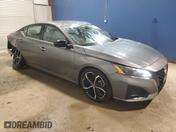 2025 Nissan Altima SR with VIN 1N4BL4CVXSN324017, listed as a Copart auction lot 51744935 with 14,513 mi miles and Clean Title. Bid and sale history available at DreamBid. Image 4.