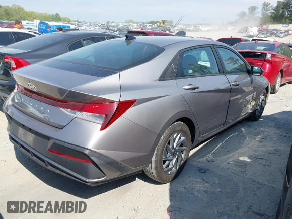 2024 Hyundai Elantra SEL with VIN KMHLM4DG5RU663095, listed as a IAAI auction lot 41984791 with 30,590 mi miles. Bid and sale history available at carsss.com. Image 4.