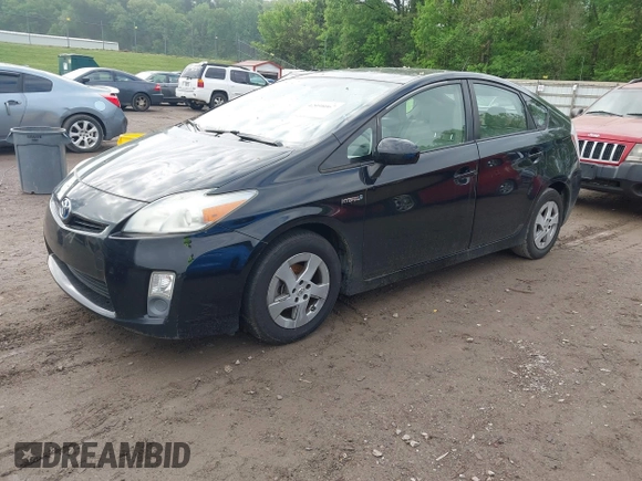 2010 Toyota Prius II with VIN JTDKN3DU0A5111063, listed as a IAAI auction lot 42098067 with 268,707 mi miles. Bid and sale history available at carsss.com. Image 2.