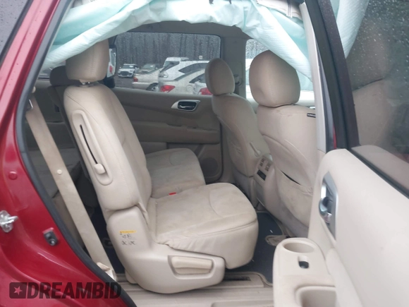2015 Nissan Pathfinder S with VIN 5N1AR2MN9FC689700, listed as a IAAI auction lot 41561038 with 161,038 mi miles. Bid and sale history available at carsss.com. Image 8.