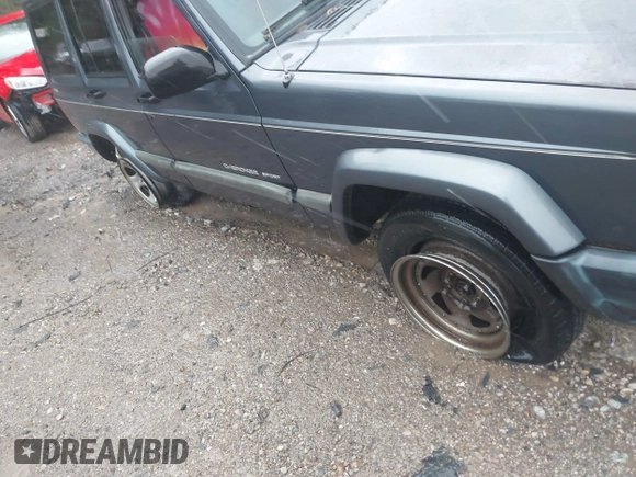 2001 Jeep Cherokee Sport with VIN 1J4FF48S91L571731, listed as a IAAI auction lot 42576272 with 181,688 mi miles and . Bid and sale history available at DreamBid. Image 6.