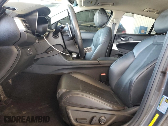2020 Genesis G70 2.0T z VIN KMTG64LA5LU059925, wystawiony jako Copart lot #57105395 z przebiegiem 73 950 mil mil oraz Nie do naprawy • Non repairable. Historia ofert i sprzedaży dostępna na DreamBid. Obrazek 7.