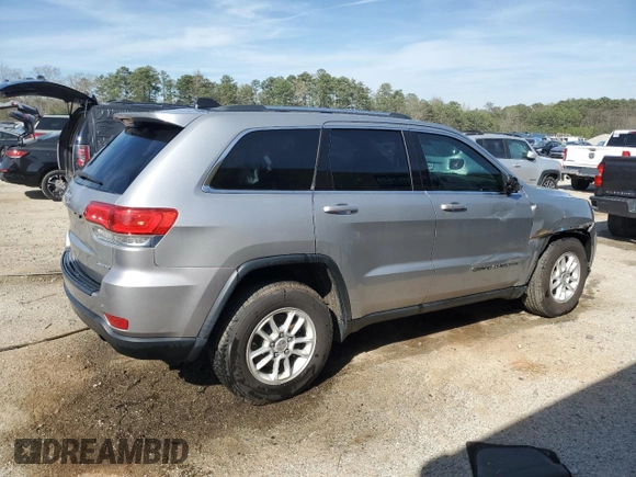 2018 Jeep Grand Cherokee Laredo E with VIN 1C4RJEAG8JC125762, listed as a Copart auction lot 49037935 with 47,693 mi miles and Clean Title. Bid and sale history available at carsss.com. Image 3.