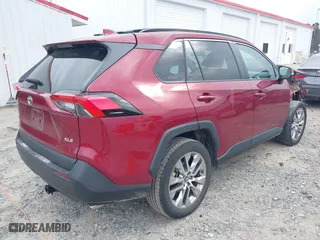 2021 Toyota RAV4 XLE Premium with VIN 2T3C1RFV0MW119864, listed as a IAAI auction lot 41760698 with 30,350 mi miles. Bid and sale history available at carsss.com. Image 4.