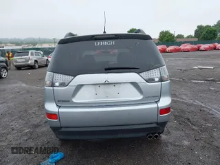 2007 Mitsubishi Outlander LS z VIN JA4MT31X67U011541, wystawiony jako IAAI lot #42265073 z przebiegiem 92 230 mil mil oraz . Historia ofert i sprzedaży dostępna na DreamBid. Obrazek 15.