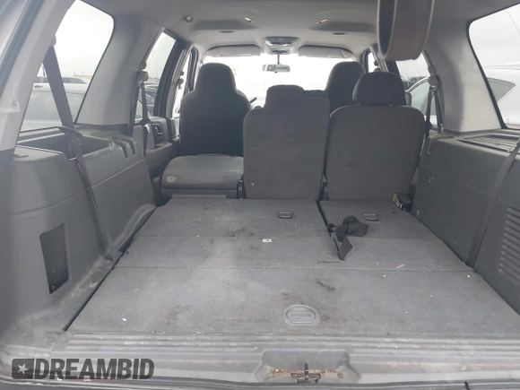 2005 Ford Expedition Special Service with VIN 1FMPU15545LA40791, listed as a IAAI auction lot 41823519 with 156,915 mi miles. Bid and sale history available at carsss.com. Image 12.