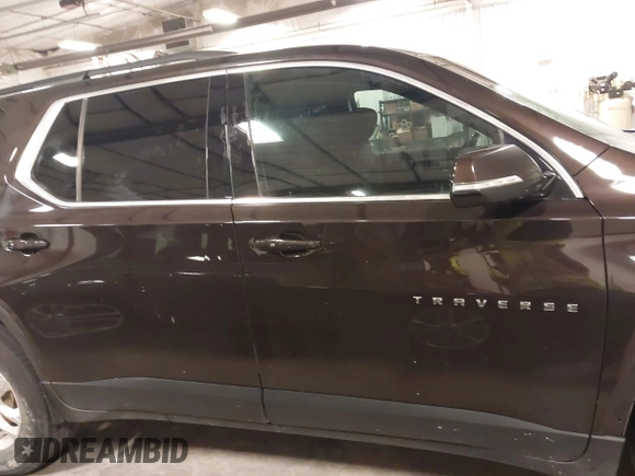2019 Chevrolet Traverse LT Cloth z VIN 1GNERGKW1KJ158891, wystawiony jako IAAI lot #41996781 z przebiegiem 90 252 mil mil oraz . Historia ofert i sprzedaży dostępna na DreamBid. Obrazek 14.