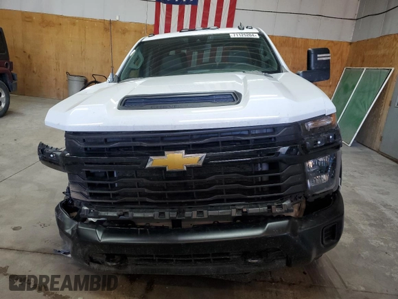 2024 Chevrolet Silverado 3500HD Work Truck with VIN 1GC4YSE78RF184240, listed as a Copart auction lot 71125204 with 20,056 mi miles and Non Repairable. Bid and sale history available at DreamBid. Image 5.