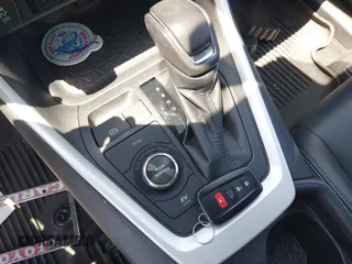 2021 Toyota RAV4 Hybrid XSE with VIN 2T3E6RFVXMW016803, listed as a IAAI auction lot 42135617 with 40,898 mi miles and . Bid and sale history available at DreamBid. Image 11.