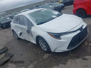 2021 Toyota Corolla LE with VIN 5YFEPMAE3MP152241, listed as a IAAI auction lot 41300931 with 70,125 mi miles. Bid and sale history available at carsss.com. Image 1.