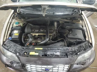 2002 Volvo V70 with VIN YV1SZ58D721069956, listed as a Copart auction lot 51344055 with 158,449 mi miles and Salvage Title. Bid and sale history available at carsss.com. Image 11.