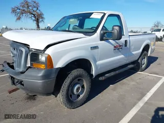 2006 Ford Super Duty F-250 XL with VIN 1FTNF21536EA95773, listed as a IAAI auction lot 41254927 with 141,018 mi miles. Bid and sale history available at carsss.com. Image 17.