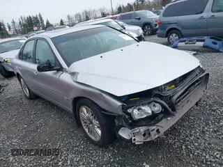 2004 Volvo S80 with VIN YV1TS91Z741370574, listed as a IAAI auction lot 41765504 with 201,008 mi miles. Bid and sale history available at carsss.com. Image 1.