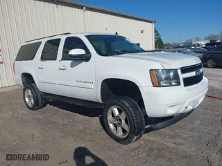 2007 Chevrolet Suburban LT with VIN 1GNFK16377J212272, listed as a IAAI auction lot 41619677 with 161,545 mi miles. Bid and sale history available at carsss.com. Image 1.