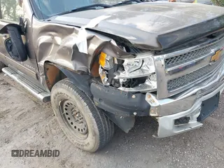 2013 Chevrolet Silverado 1500 LT with VIN 1GCRKSE70DZ202177, listed as a IAAI auction lot 41515775 with 189,671 mi miles and . Bid and sale history available at DreamBid. Image 6.